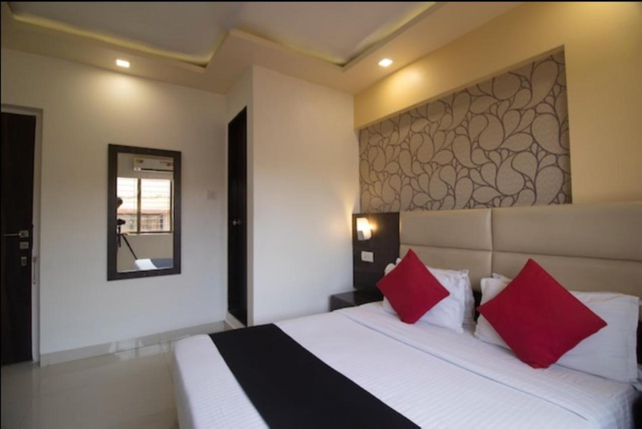 Hotel Galaxy Comforts Bombay Exterior foto